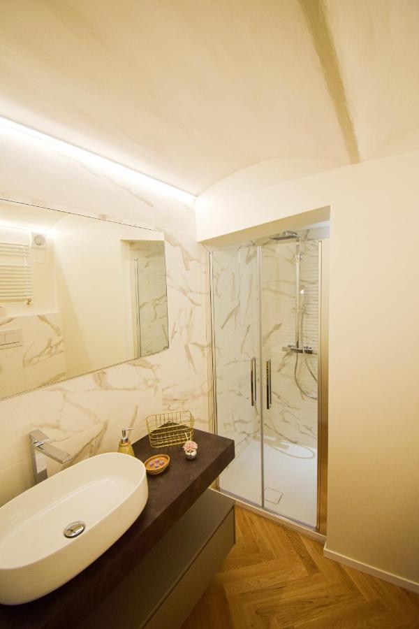 Sibilla Suite Apartment - Via Piella 14 Bolonya Dış mekan fotoğraf