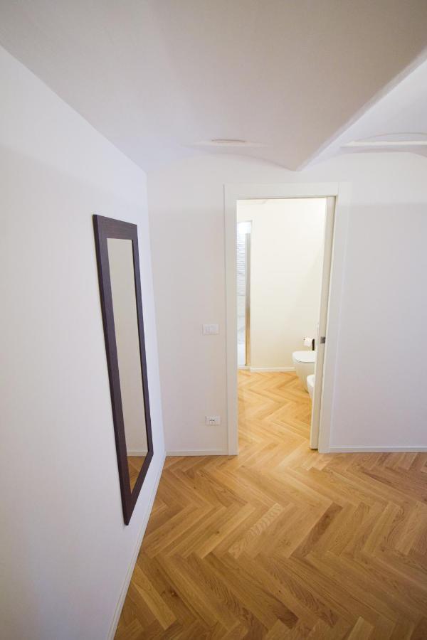 Sibilla Suite Apartment - Via Piella 14 Bolonya Dış mekan fotoğraf